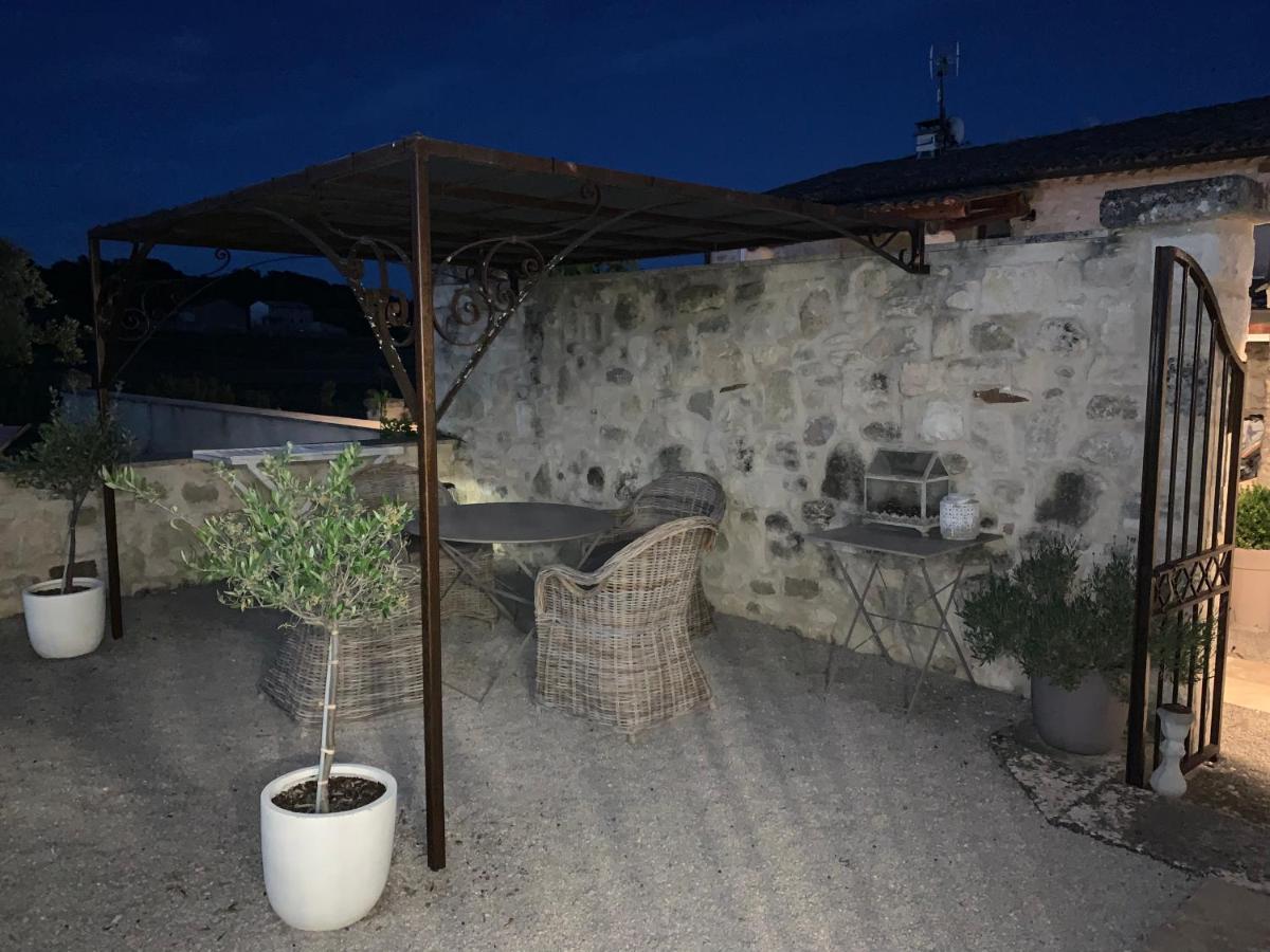 La Petite Campagne Acomodação com café da manhã Mane  Exterior foto