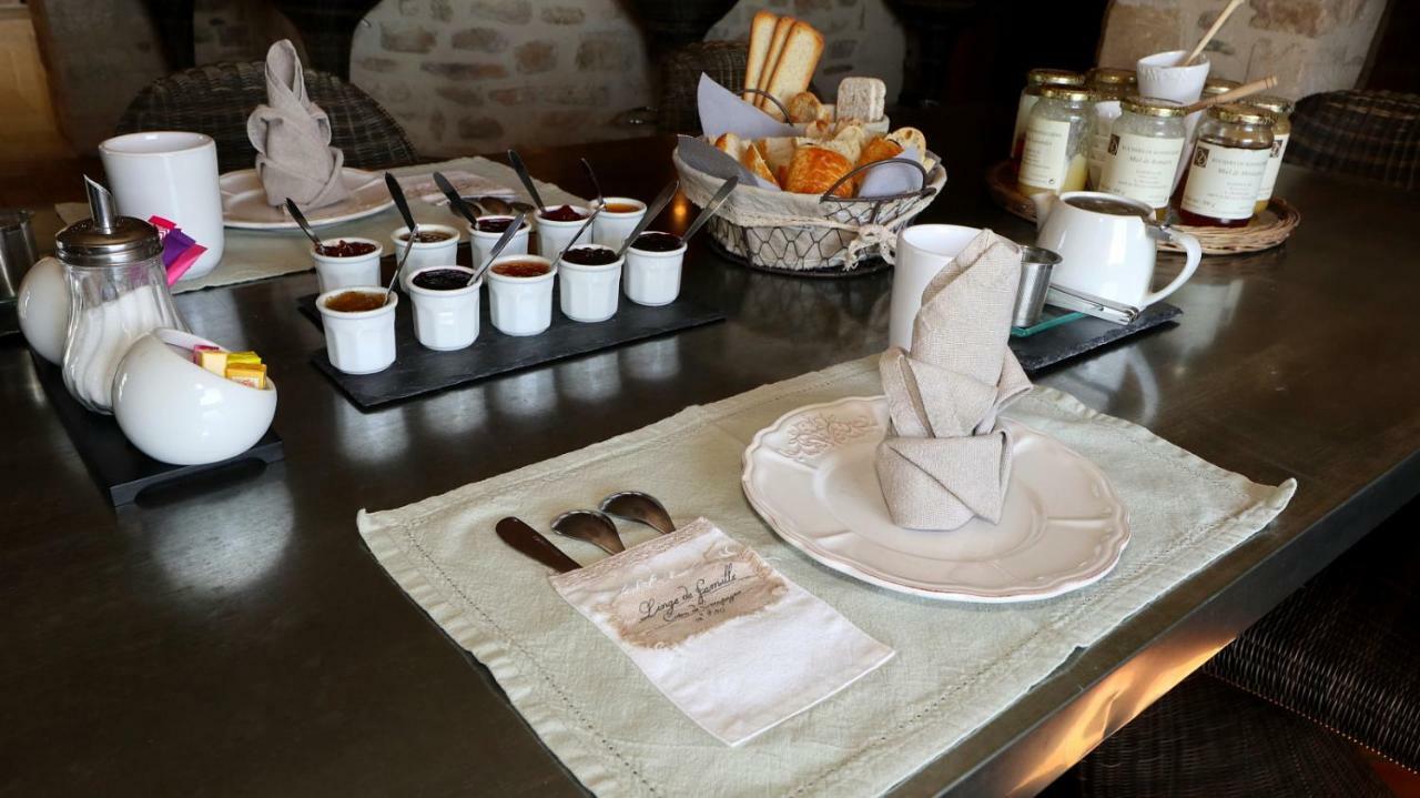 La Petite Campagne Acomodação com café da manhã Mane  Exterior foto