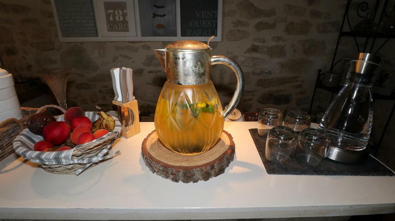 La Petite Campagne Acomodação com café da manhã Mane  Exterior foto